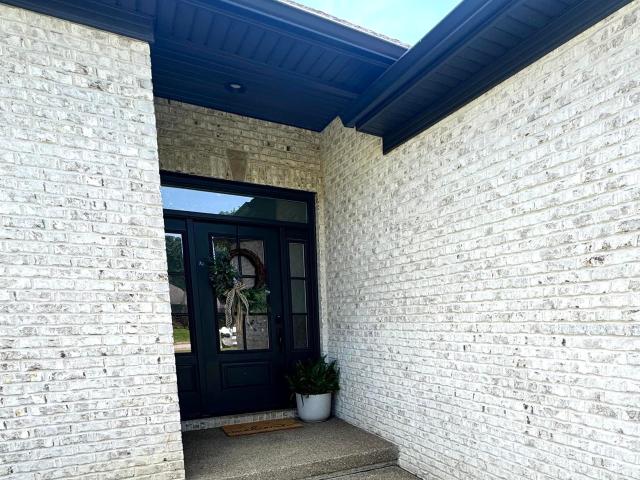 4244 Meadowbrook Lane