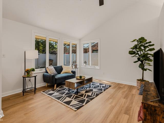 4248 Mockernut Court
