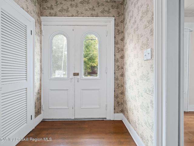 4241 New York 203
