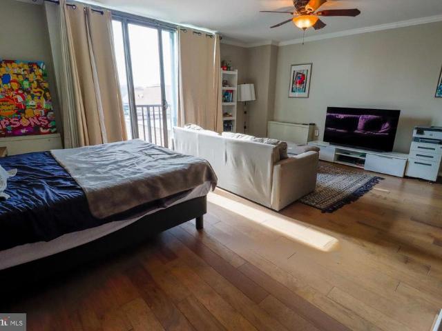 4242 East W Highway # 417