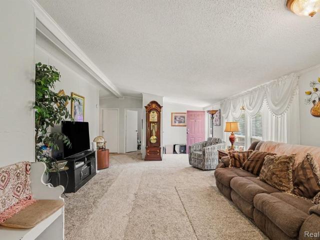 4242 Skelton Road