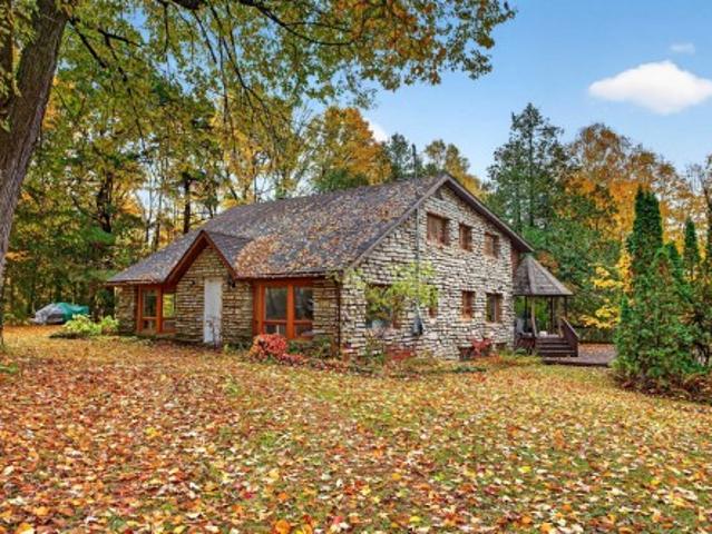 424 Ch. Du Lac Morency, Saint Hippolyte, QC, J8A 2N3 house for lease | Listing ID 15626 | Royal LePage
