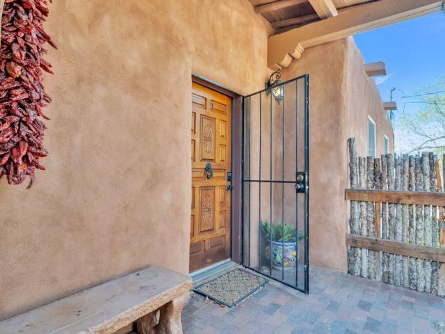 424 Apodaca Hill