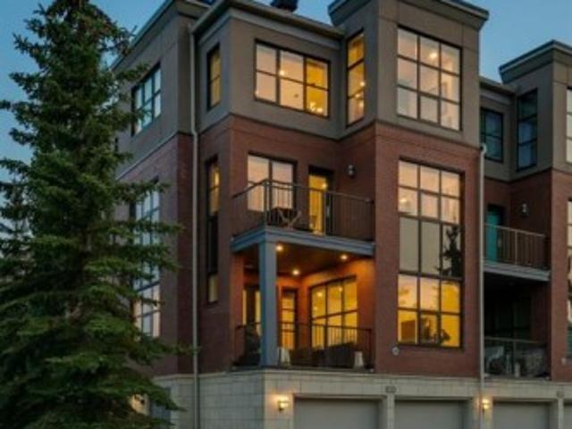 424 Aspen Meadows Hill Sw, Calgary, AB, T3H 0G3 townhouse for sale | Listing ID A2338 | Royal LePage