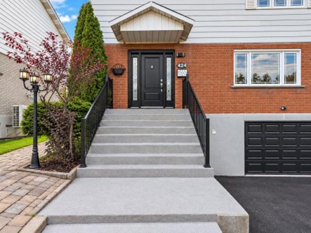 424 Av. Dunn, Laval Chomedey, QC, H7W 4A9 house for sale | Listing ID 15124 | Royal LePage