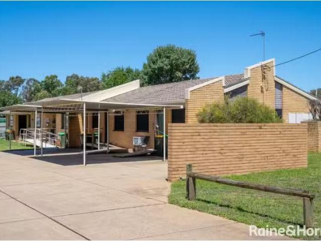 4/24 Bulolo Street, ASHMONT House for rent Listed by Kara Wil.