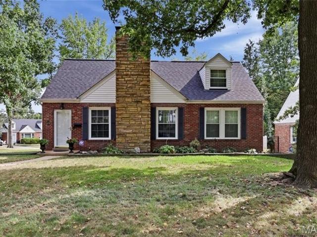 424 Greenleaf Dr, Kirkwood, MO 63122