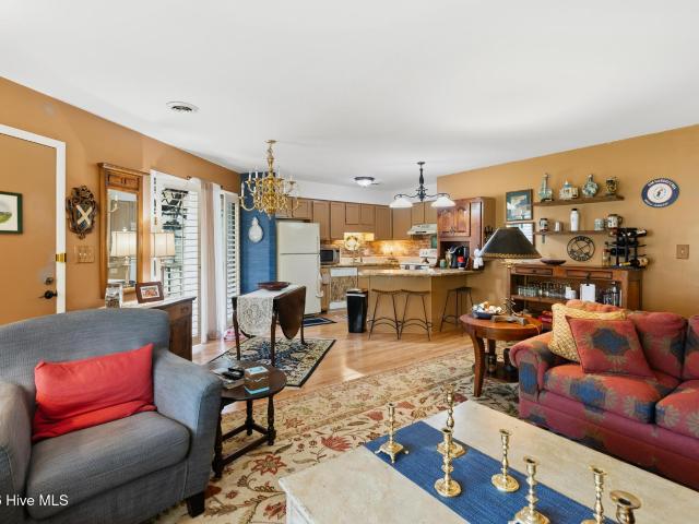 424 Foxcroft Circle