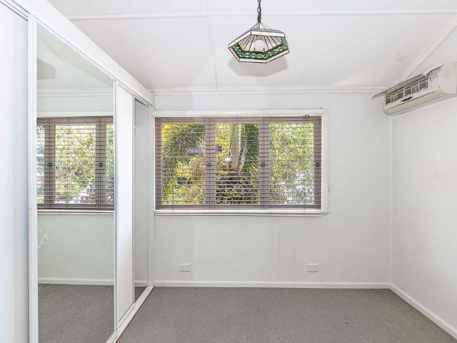 4/24 Hale St, Townsville