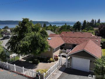 424 Island View Lane