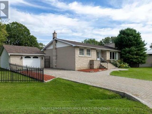 424 Maple Ridge Drive, Kingston South Of Taylor Kidd Blvd, ON, K7M 5P3 house for sale | Listing ID X13811 | Royal LePage
