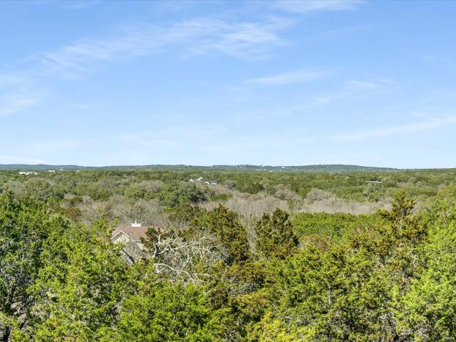 424 Shady Bluff Dr, Wimberley, TX 78676 | MLS #3280