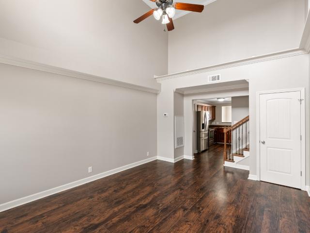 4254 Aurora Cir