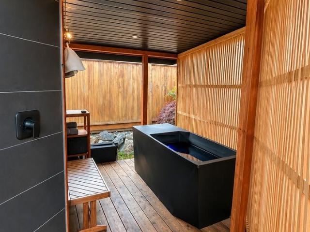 4255 Pullet Pl, Saanich
