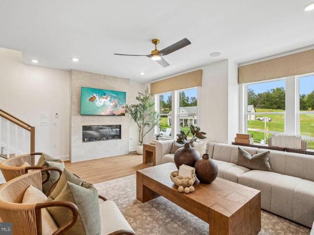 42596 Waxpool Road