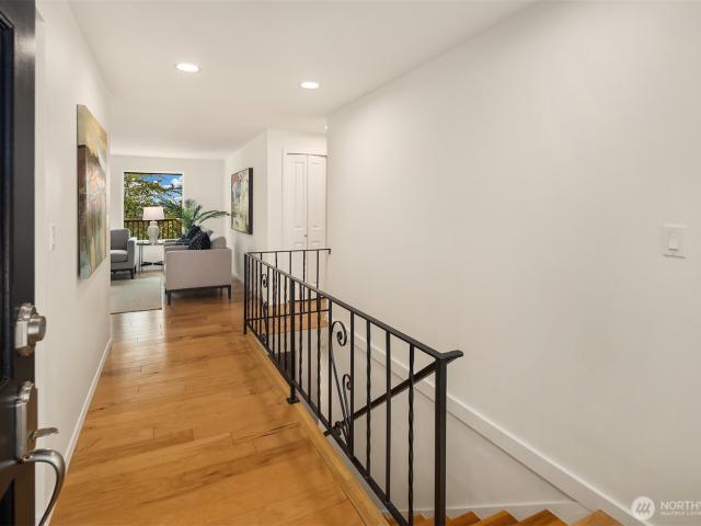 4259 rd Avenue SE