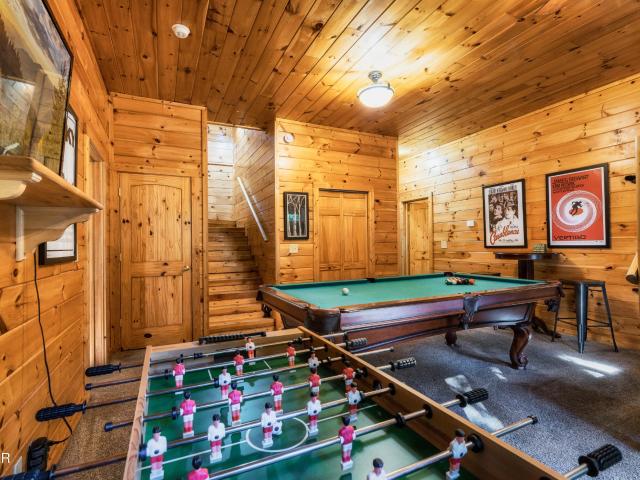 4250 Mountain Rest Way