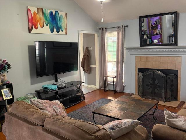 4250 Waylon Drive