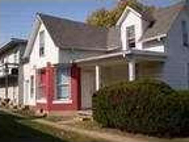 $425 / 1br 1 bedroom near Columbian Park 630 S 21st 1br bedroom