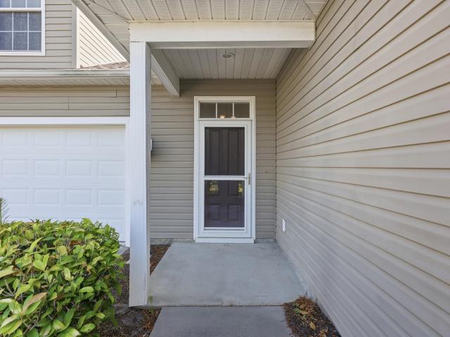 425 Cypress View Ave
