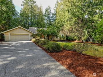 425 Baycliff Drive