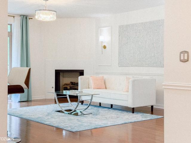 425 Benjamin Drive # 302