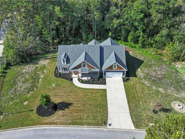 425 Blossom Trail