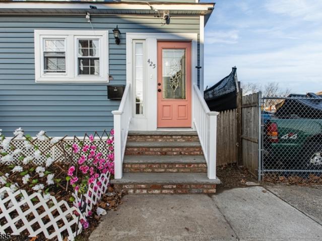 425 East Ave, Perth Amboy, NJ 08861 | MLS #2609 R