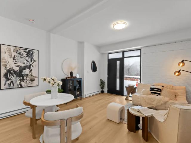 425 FOURTH Street