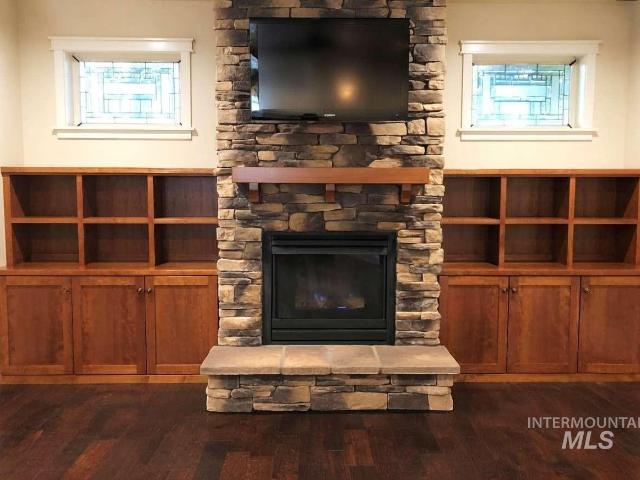 425 Highland Dr