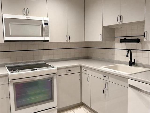 425 N Neville St, Unit 103, Pittsburgh, PA 15213 | MLS #1751