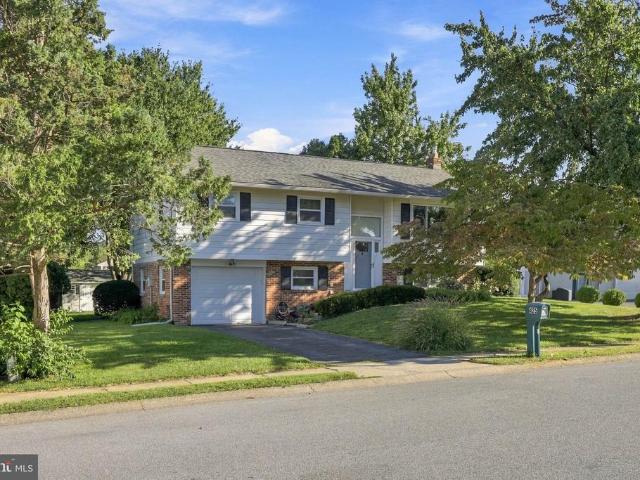 425 Nottingham Avenue