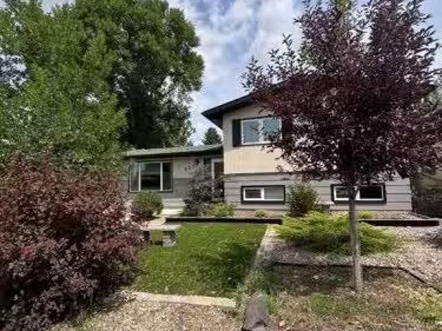 425 Normandy Road South, Lethbridge, AB, T1J 3X9 house for l.