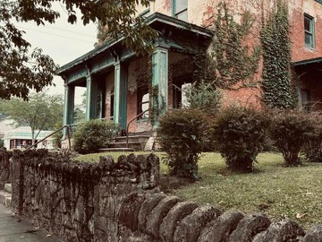 425 S Fountain Ave, Springfield, OH 45506