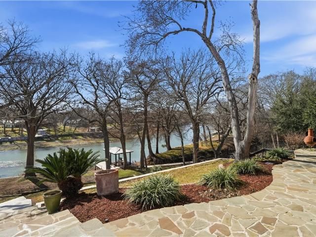 425 River Springs Drive