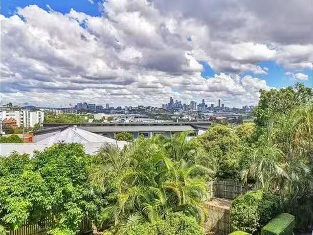 4/25 Whytecliffe Street, Albion, QLD 4010