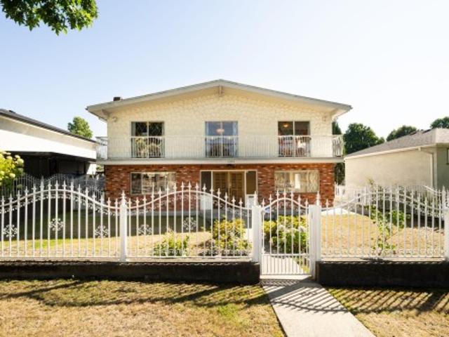 4264 Parker Street, Burnaby, BC, V5C 3C3 house for sale | Listing ID R3158 | Royal LePage