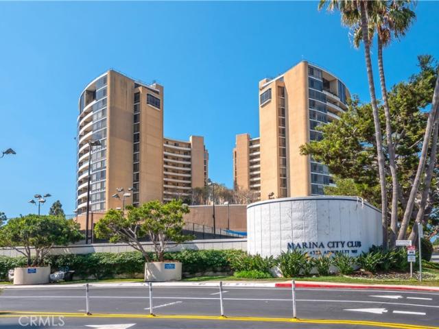 4265 Marina City Dr, Unit 811, Marina del Rey, CA 90292 | MLS #DW26011