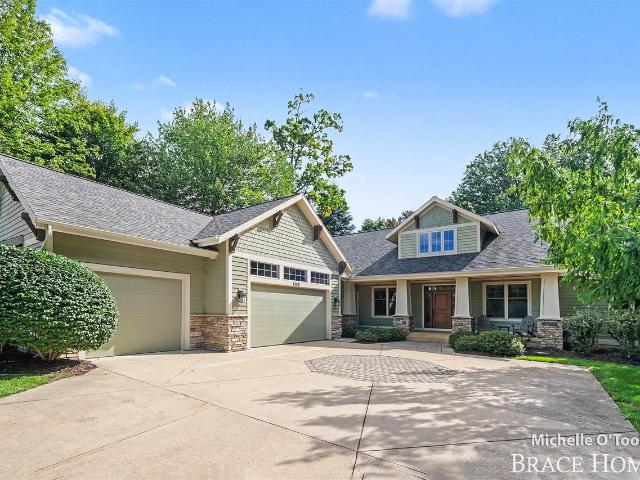 4260 S Oak Pointe Court