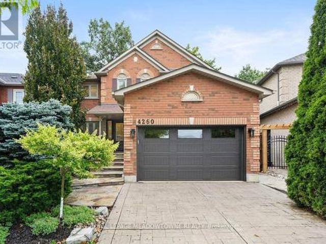 4260 Sagebrush Trail, Mississauga, ON, L5C 4S2 house for sale | Listing ID W13773 | Royal LePage