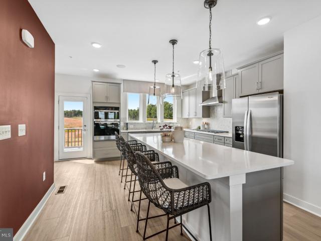 42621 Black Angus Dr, Ashburn, VA 20148 | MLS #VALO2129