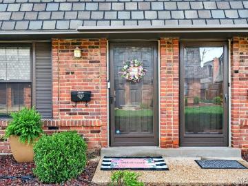 4262 Eiffel Dr, St. Louis, MO 63125 | MLS #26007