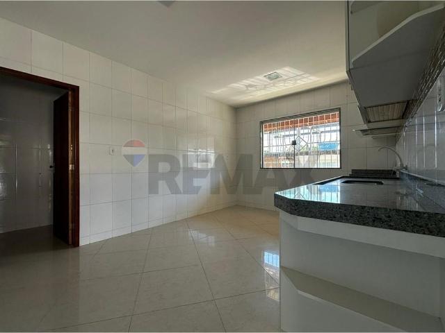 426.13 M² Casa Alugar, 3 Dormitórios localizado em Rua Francisco Ventura Lopes, 377 Próximo do posto de saúde Centro, Itaperuna, Rio de Janeiro, 28300000 | Brasil