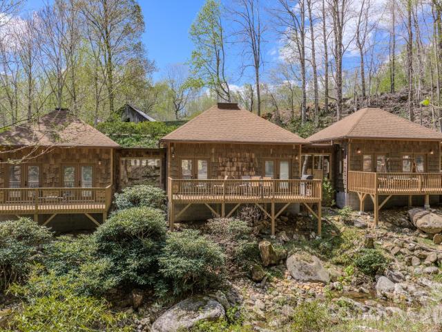 426 Cook Town Rd, Bakersville, NC 28705 | MLS #261374