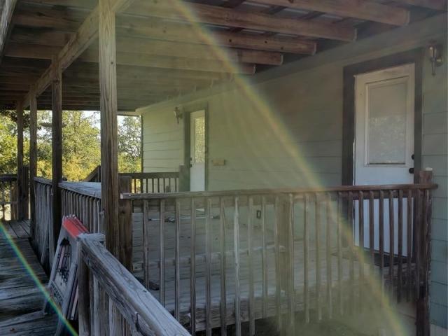 426 Cardinal Dr, Paige, TX 78659 | MLS #9697