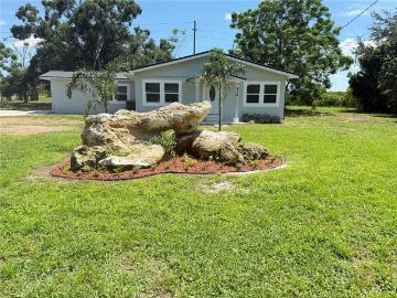 426 Becton St, Frostproof, FL 33843 | MLS #S5133