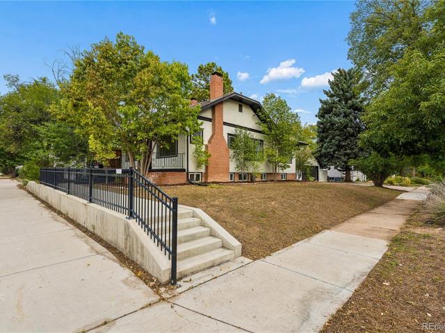 426 E Prospect Road