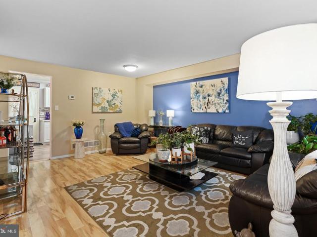 426 Ellwell Court