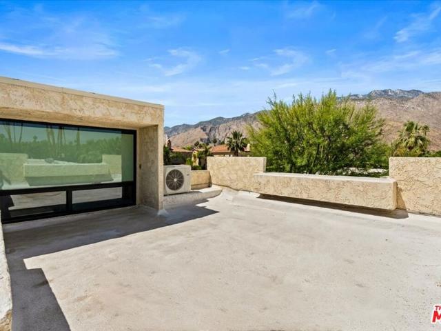 426 N Hermosa Drive