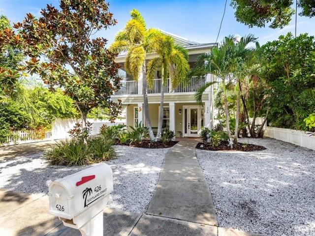 426 Scotland St, Dunedin, FL 34698